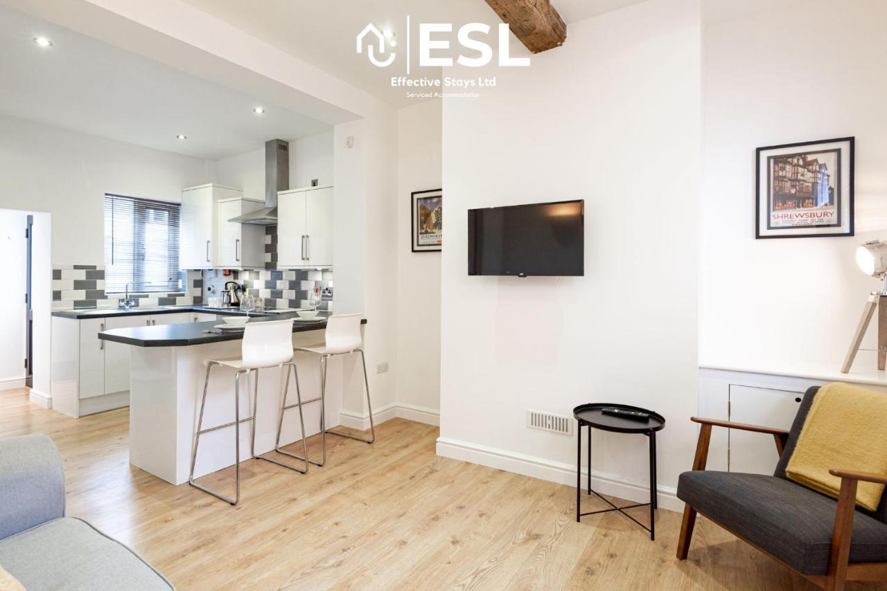 2 Bedroom Terrace Cottage, Parking, 5 Minutes Drive To Royal Shrewsbury Hospital Dış mekan fotoğraf